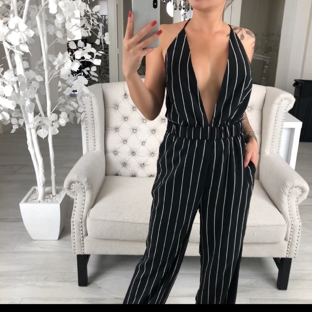 Amoura jumpsuit and more ekattire